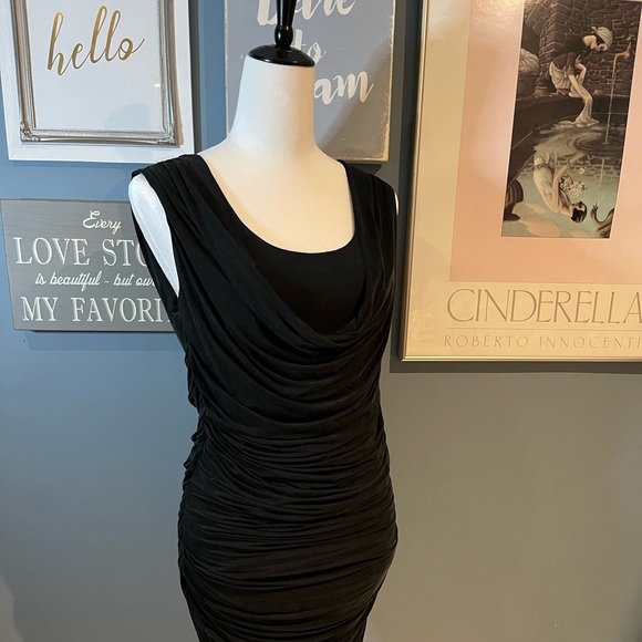 Black ruched dress. size L but runs small & fits more like a M - Picture 3 of 6